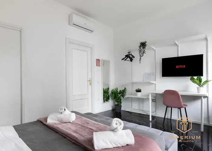 Casa de hóspedes Nana - 200mt To Metro, Near Vatican, A-c, Pvt Bathrooms 4*