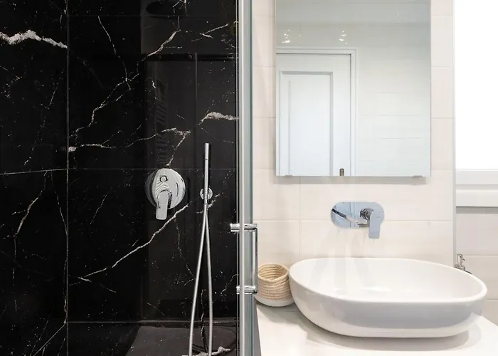Nana - 200mt To Metro, Near Vatican, A-c, Pvt Bathrooms 4* Roma
